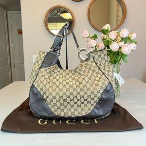 Gucci GG Logo Supreme Large Totes Shoulder Bag
